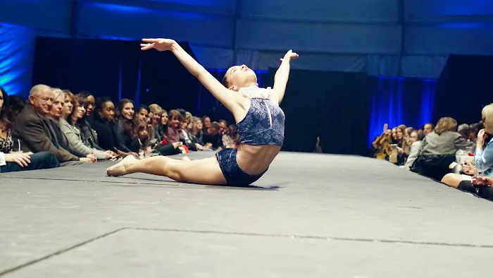 25 North Dance Picture 7