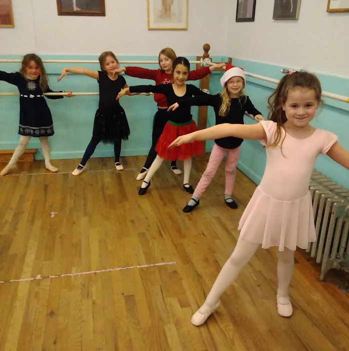 The Turning Pointe Dance Studio Picture 3
