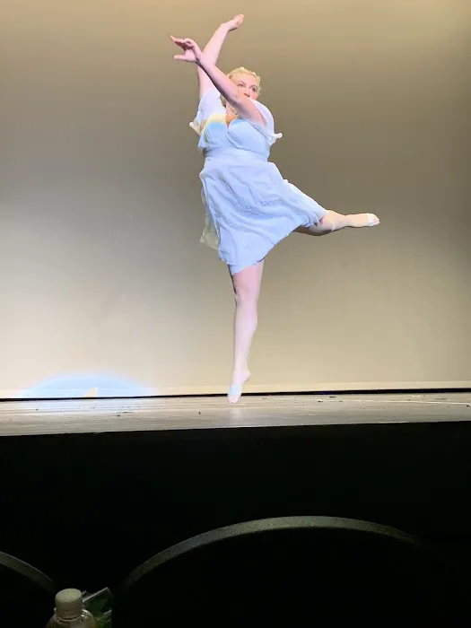 Layne Studio 4 Dance Picture 3
