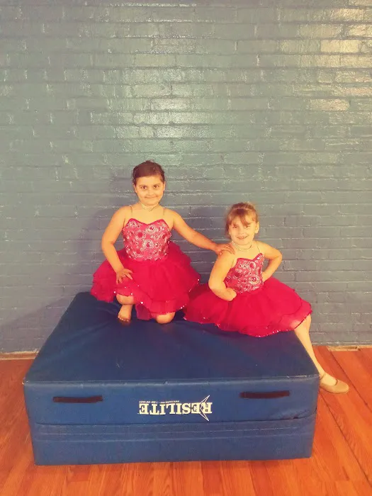 Layne Studio 4 Dance Picture 7