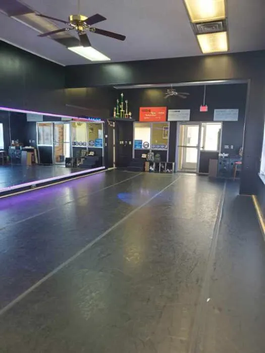 Studio 19 Dance Company Picture 6