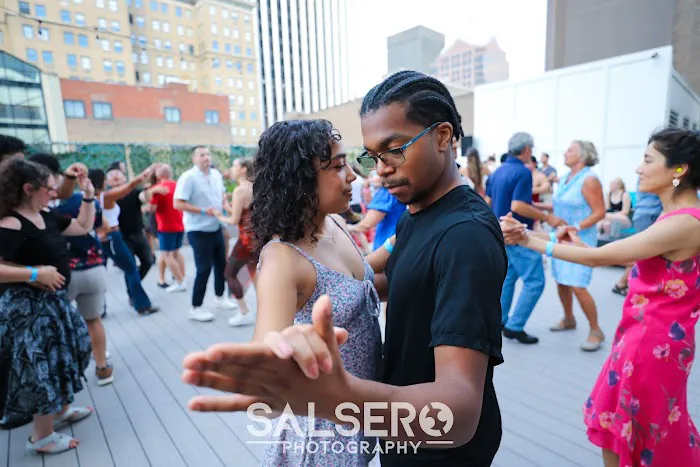 Salsero Roc Dance Academy Picture 1