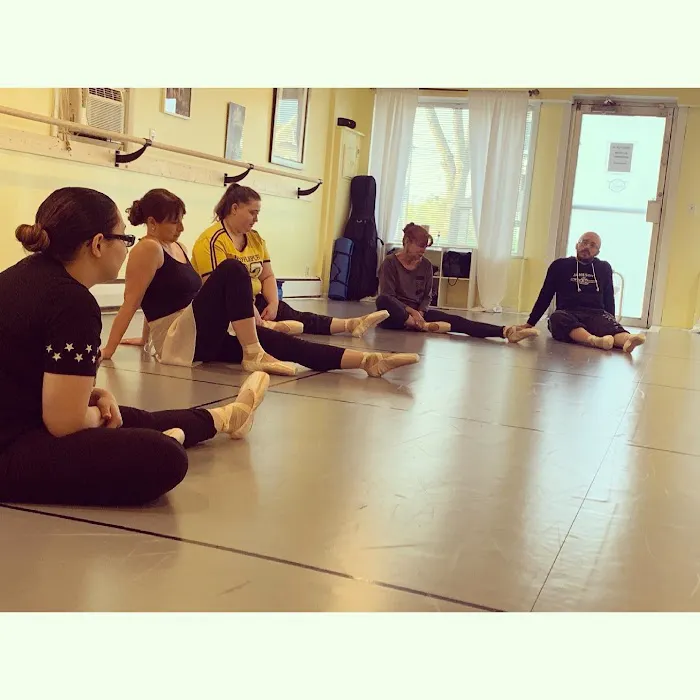 Tournesol Dance - A Dance School For Grownups Picture 9