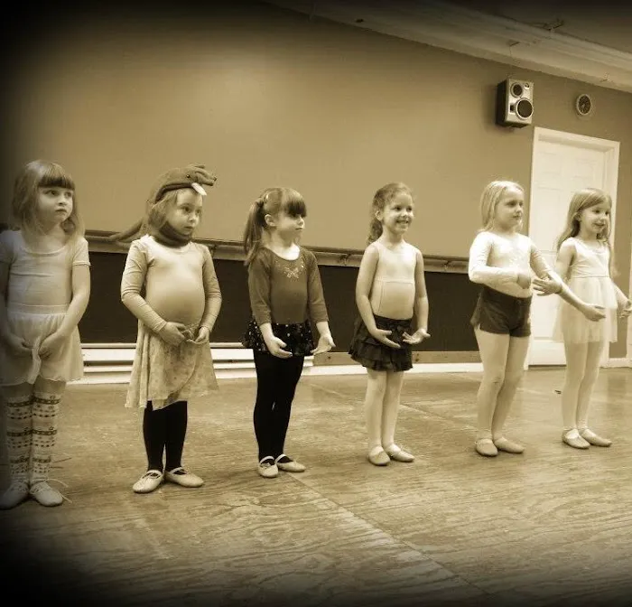 Miss Lisa's Artistry of Dance Picture 3
