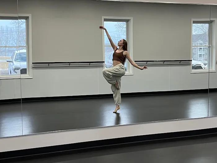 Dance Connection Picture 3