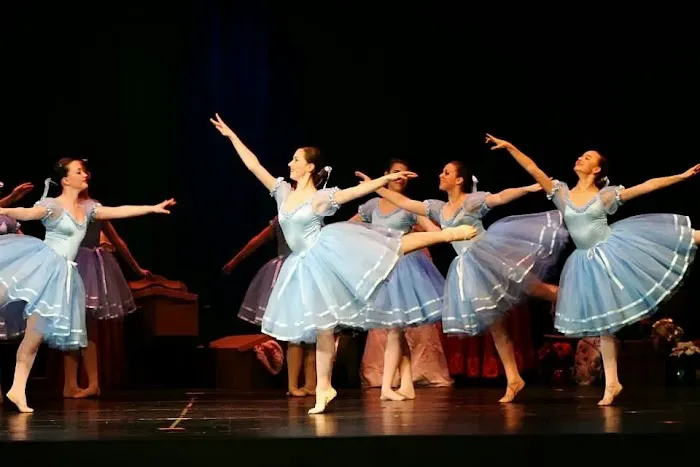 Sandy Stramonine School-Dance Picture 1