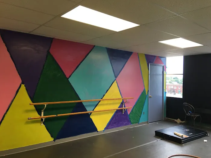 Dance With Me studios Picture 3