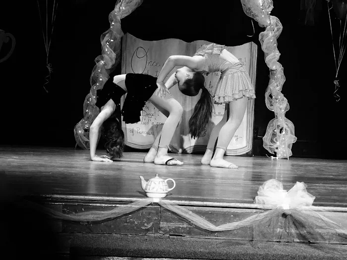 Dance With Me studios Picture 4
