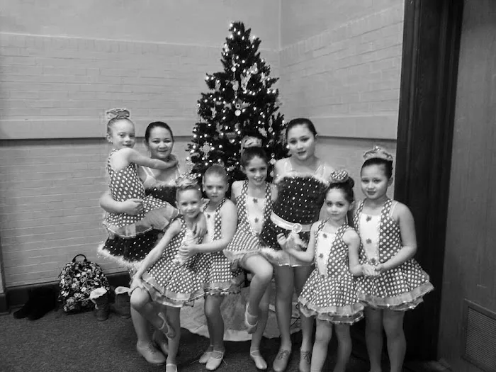 Dance With Me studios Picture 5