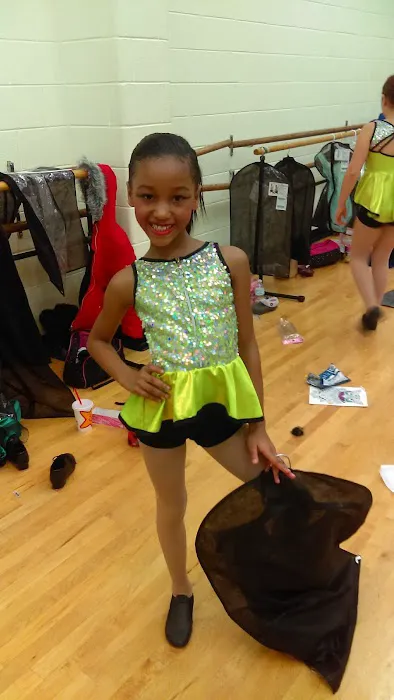 Art In Motion Dance Center Picture 10