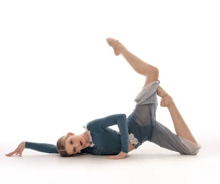 En L'air Academy of Dance and Acrobatics