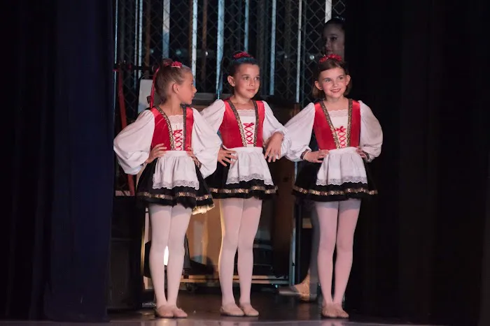 Michelle’s Turning Pointe School of Dance Picture 7