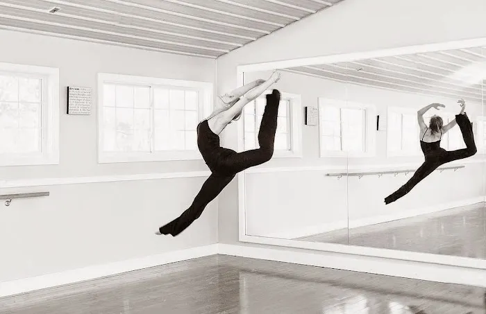Tiffany's School Of Dance & Performing Arts Center Picture 5