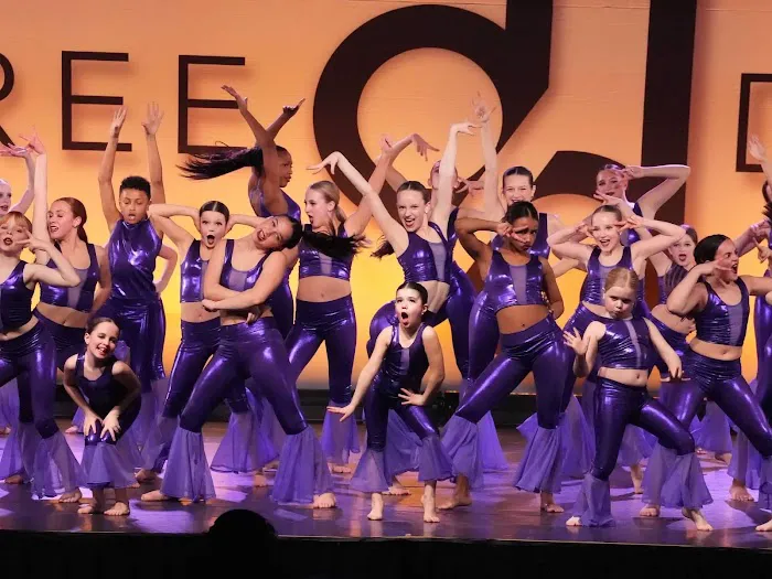 On Your Toes Dance Studio Picture 4