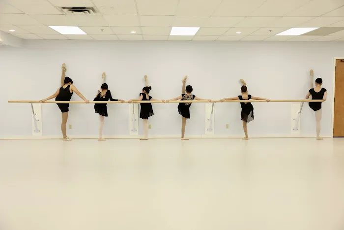 Studio en Avant - Academy of Dance Picture 4