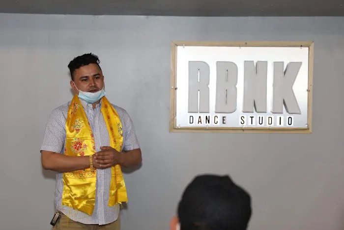RBNK DANCE STUDIO Picture 4