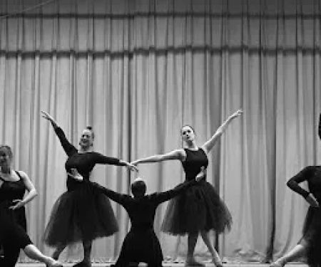 Caitlin Clark's Centre of Dance