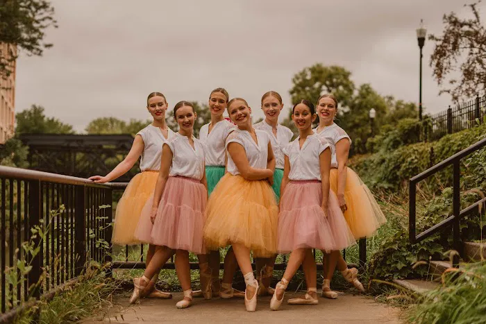 Light of the World Ballet Picture 7