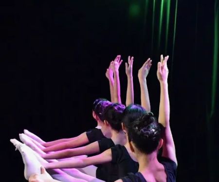 LingYun Rising Star Dance Cultural Center