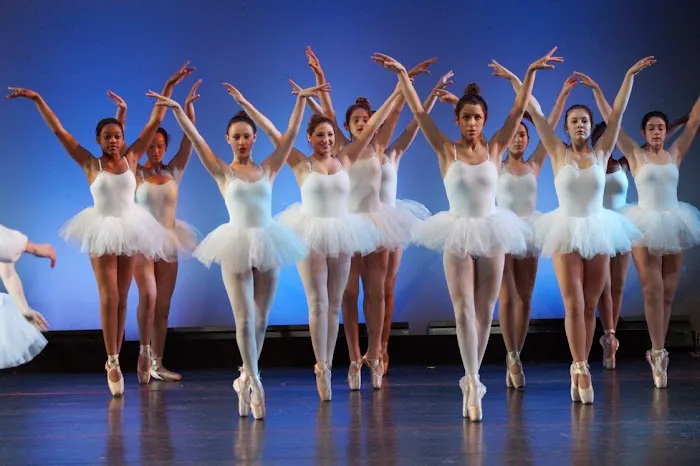Shaker Dance Academy Picture 4