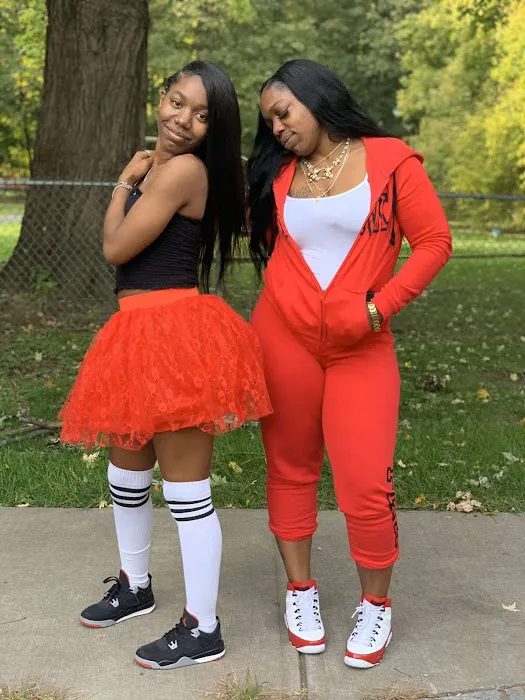 Boujie Barbie & Ken Dolls Picture 2