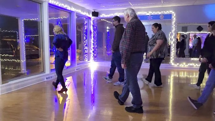 Dance D'Elegance - Adult Ballroom Dance Studio Picture 5
