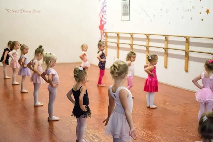 Katee's Dance Stop Picture 7