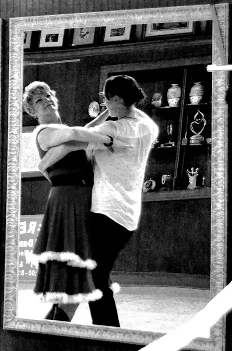 Lindas3 ~ Custom Framing, Art & Dance Studio Picture 6