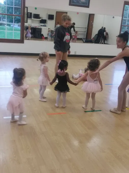 Straub Dance Center Picture 3