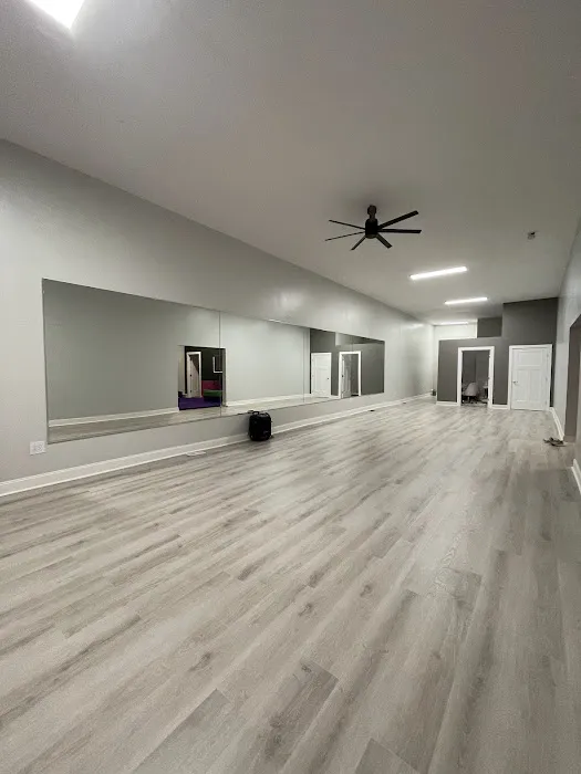 Studio West 614 Picture 5