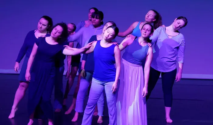 Columbus Modern (CoMo) Dance - Adult Dance Classes Picture 2