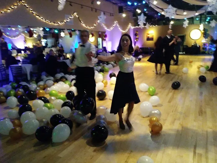 Emerald City Ballroom Picture 9