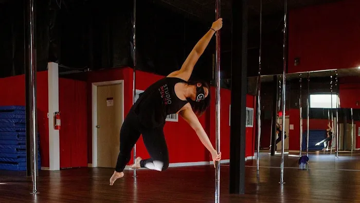 Studio Rouge Picture 2