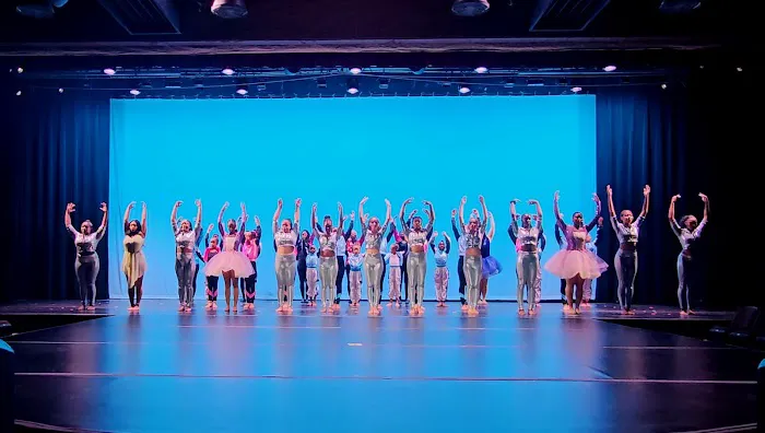 Theatre Street Dance Academy Picture 3