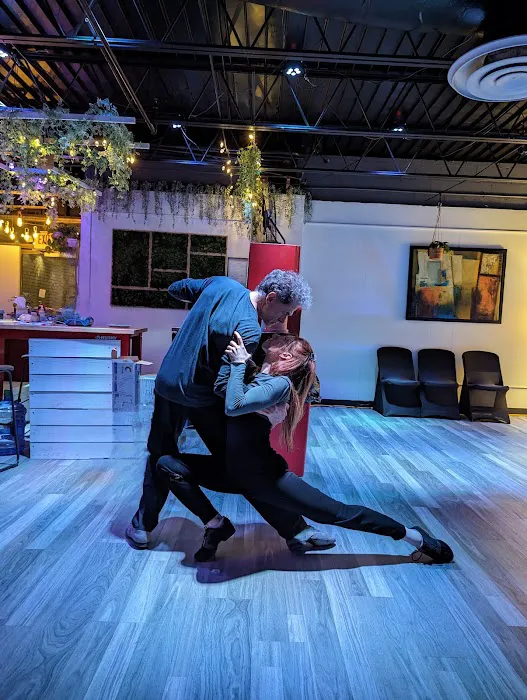 Dance Edge Picture 10