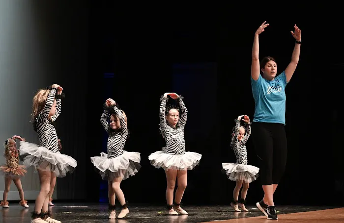 CLC Dance Picture 2