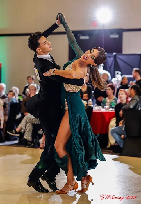 Elegance Ballroom and Latin Studios Picture 4