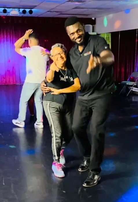 Latin Dance in Toledo Picture 3