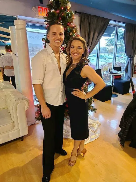 DanceFam Ballroom & Latin Dance Studio Picture 8