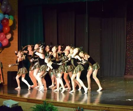 Upstage Downtown Dance
