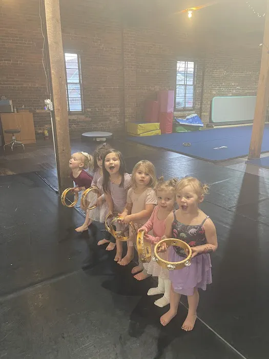 5678 Dance Studio Picture 3