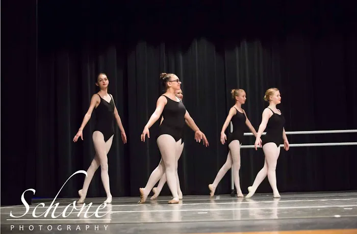 Pure Dance Works Picture 3