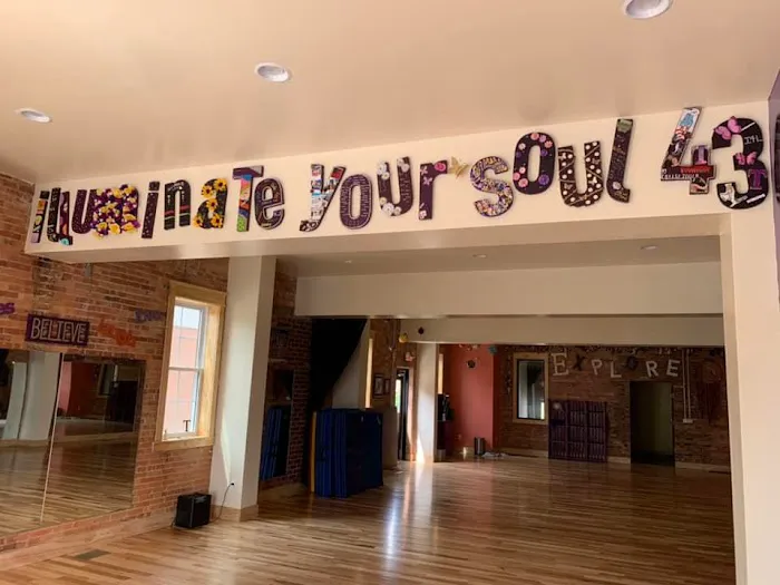 IlluminaTe Dance and Arts Center Picture 1