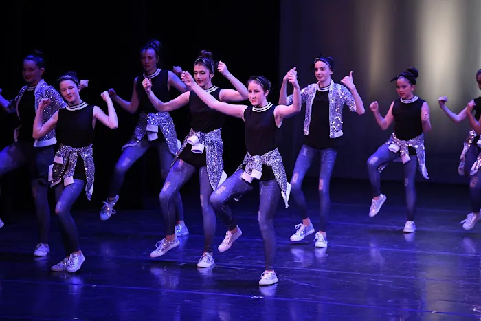 Dance Theatre Studio Picture 8