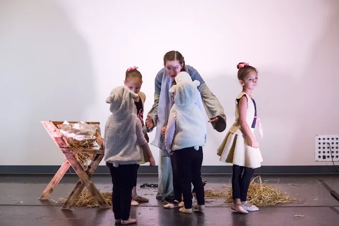 Heaven's Least Ballet Picture 3