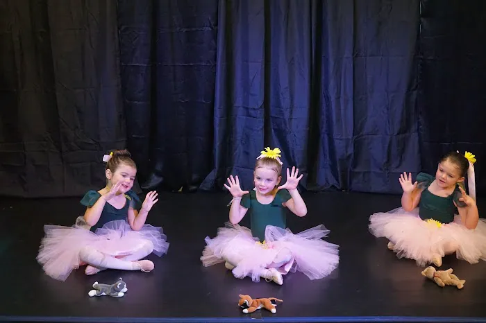Heaven's Least Ballet Picture 1