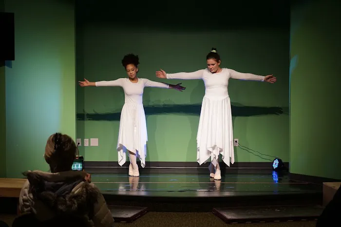 Heaven's Least Ballet Picture 9