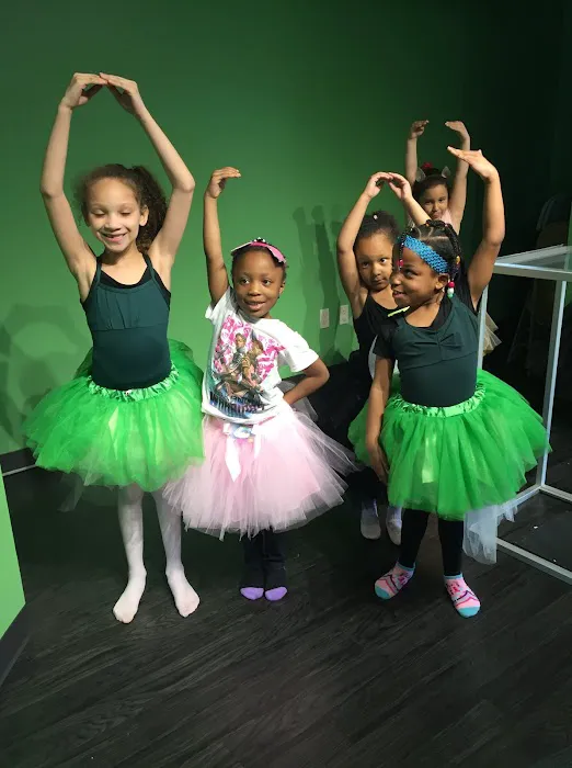 Heaven's Least Ballet Picture 10