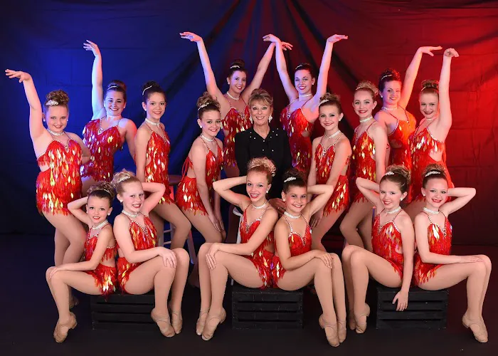 Jeanie Moreland Dance Theatre Picture 1