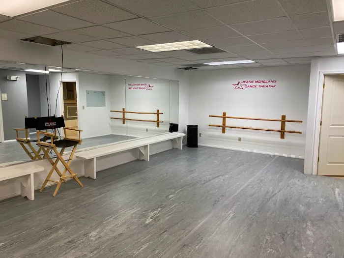 Jeanie Moreland Dance Theatre Picture 4